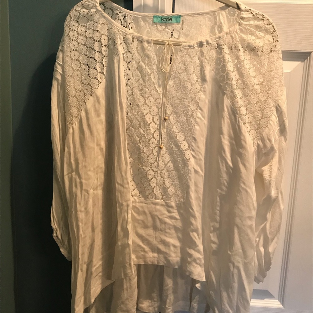Karlie Lace Detail Top. SIze Large